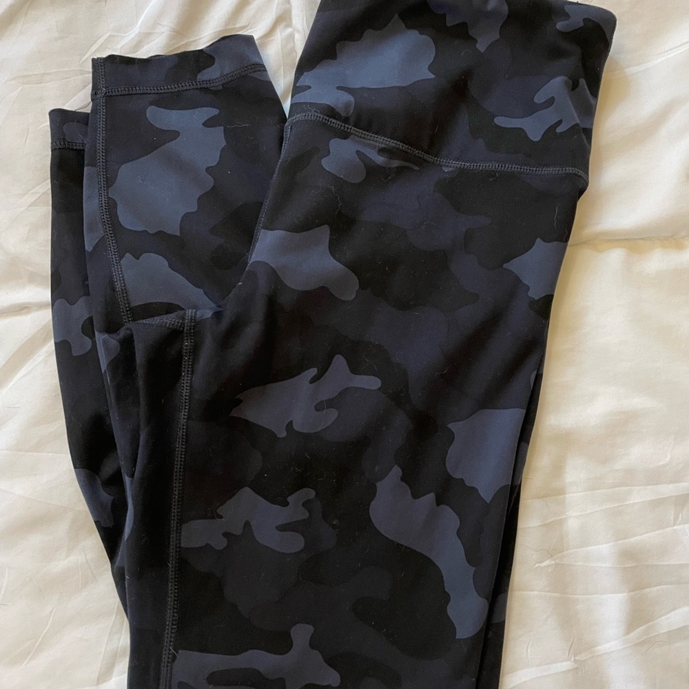 Large Blue Camo Leggings • 90 Degree • 7/8
